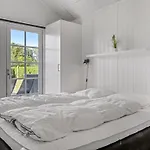 Annina - 250m From The Sea By Interhome